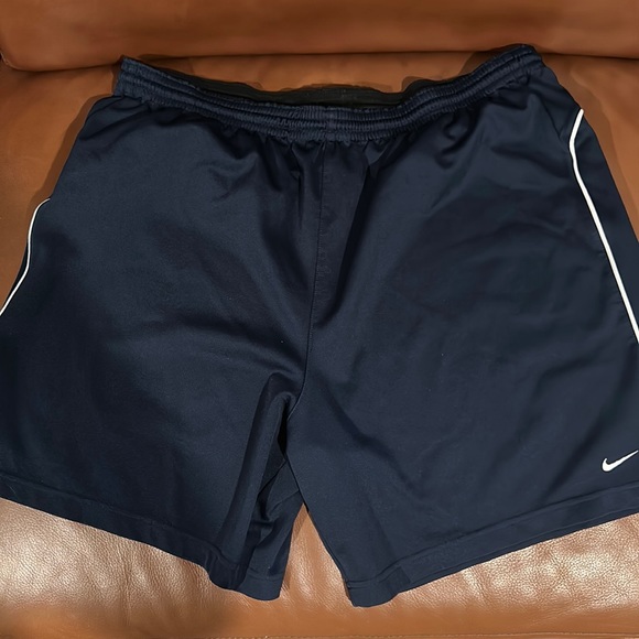 Nike XL men’s shorts. No pockets - Picture 1 of 3
